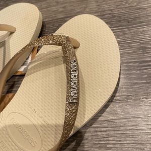 Beige & gold glitter Havaianas